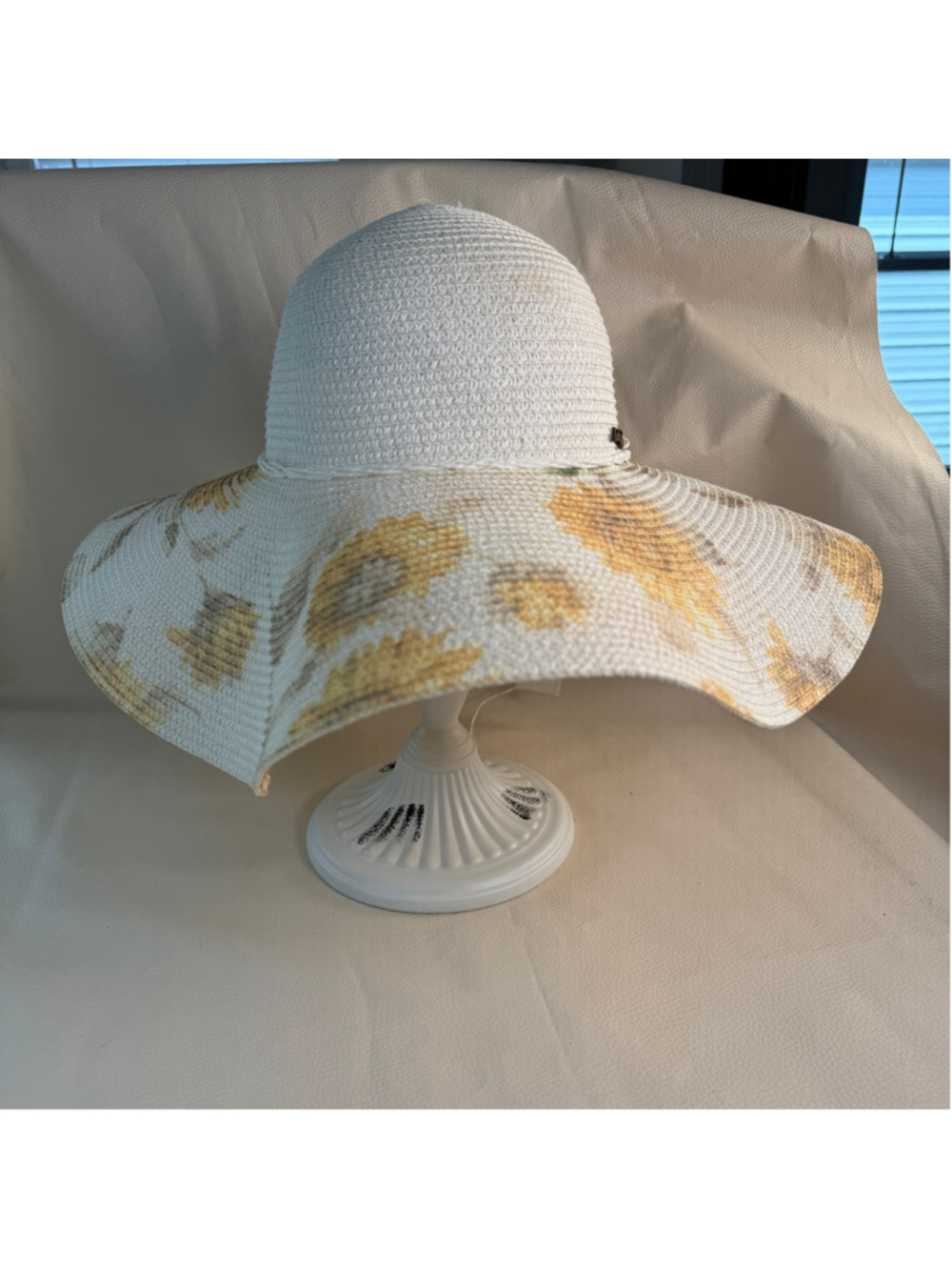 Lucky 7 Women’s Wide Brim Sun Hat White Gold Floral Paper Straw Floppy Beach Hat